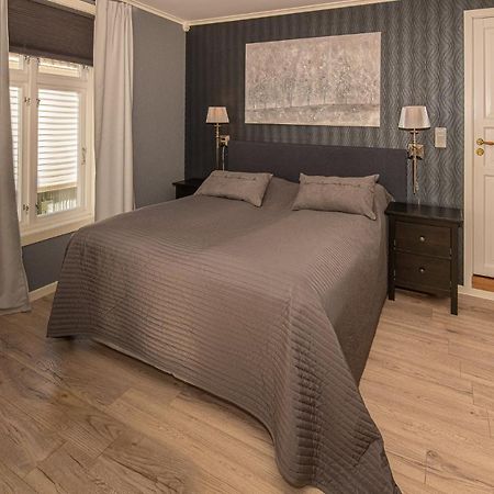 Kjobmandsgaarden Hotel Mandal Extérieur photo