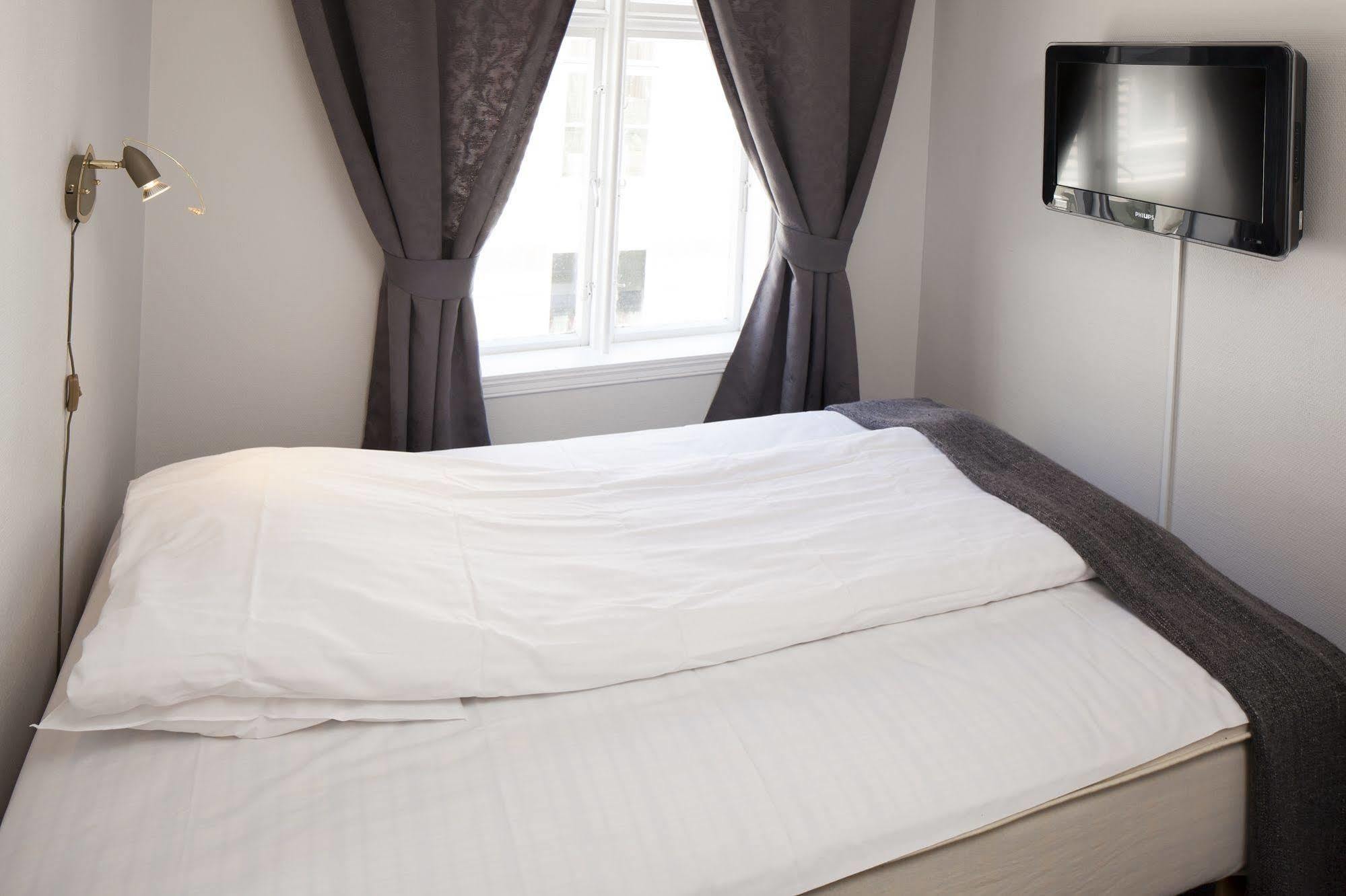Kjobmandsgaarden Hotel Mandal Extérieur photo