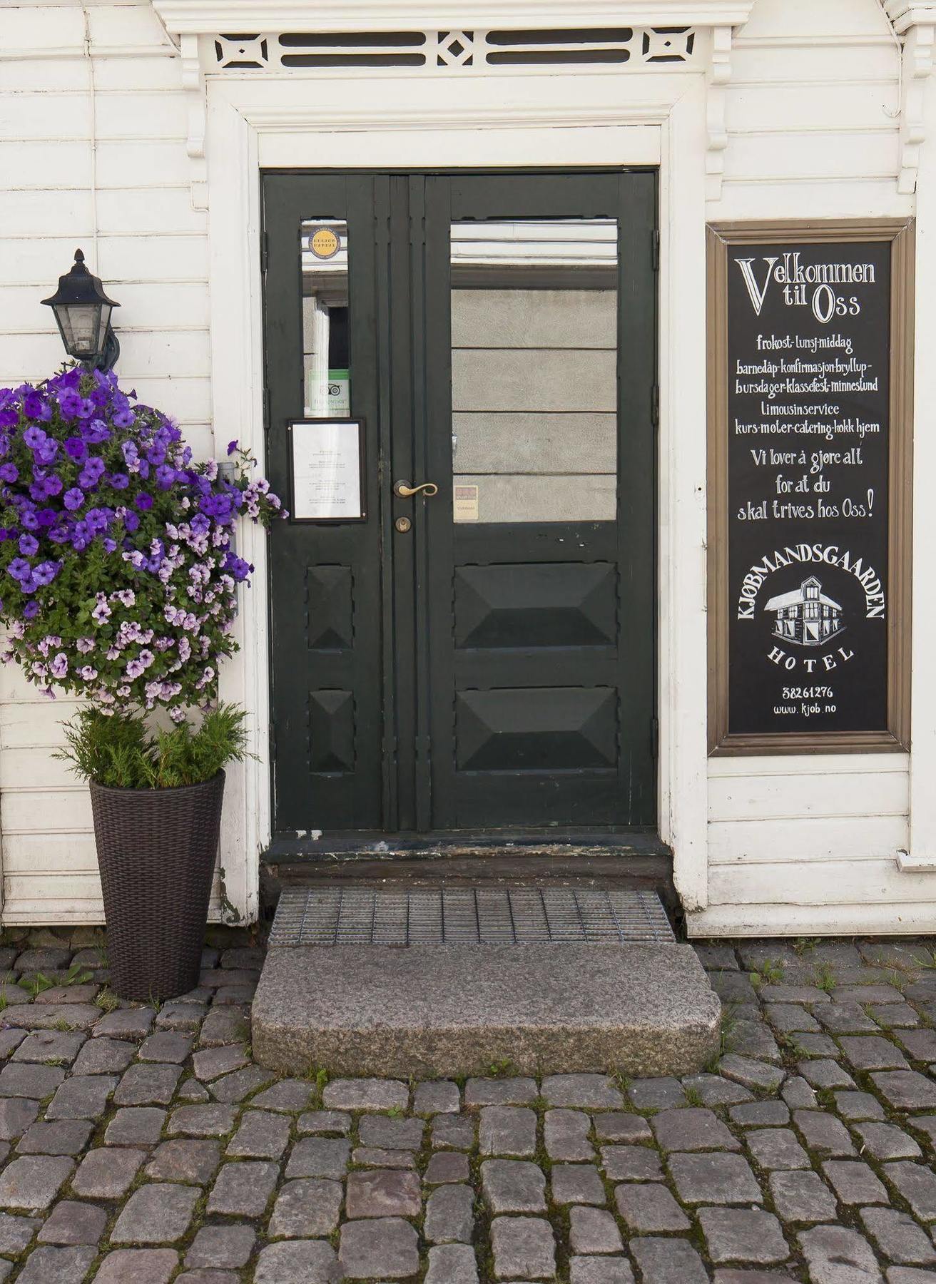 Kjobmandsgaarden Hotel Mandal Extérieur photo