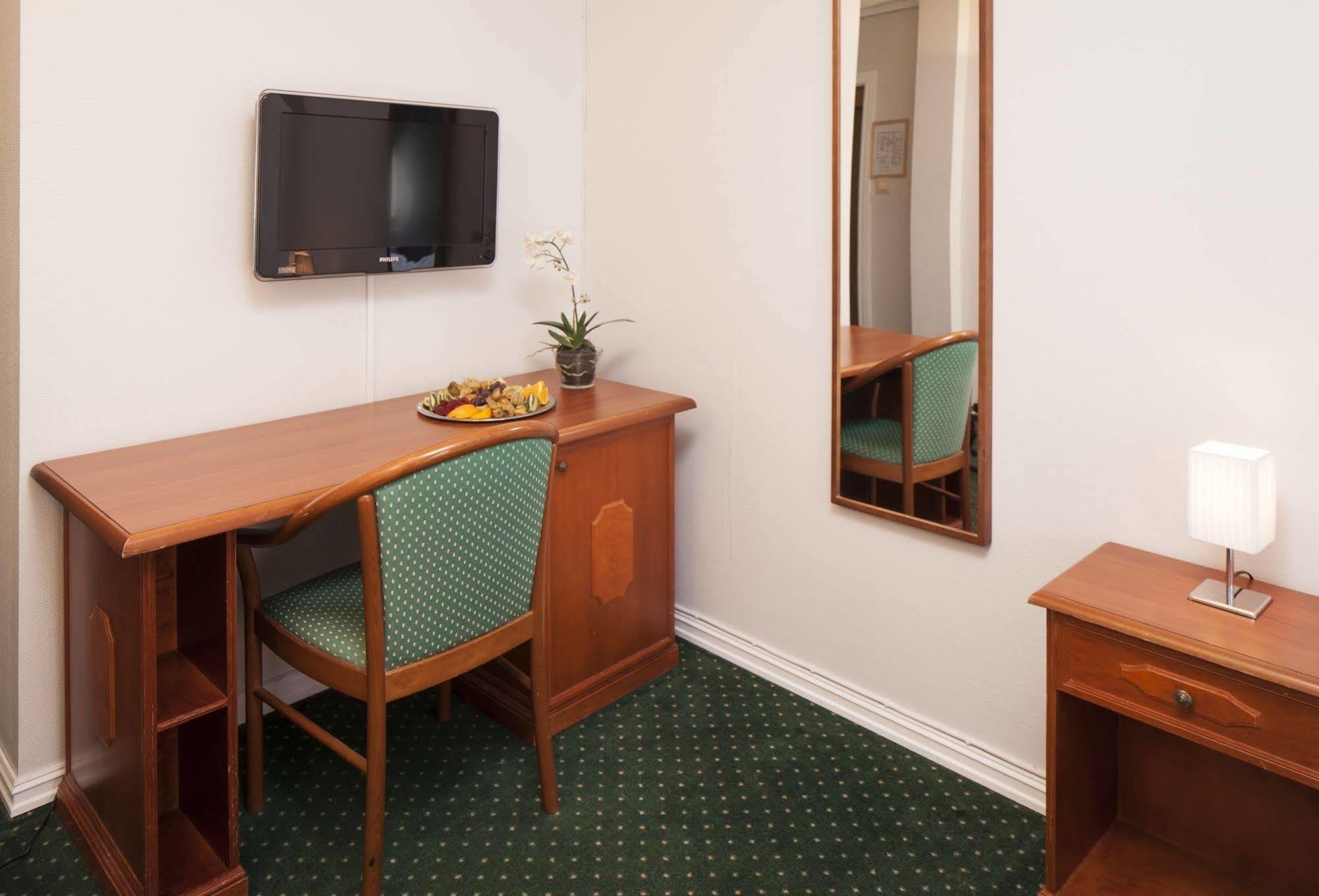 Kjobmandsgaarden Hotel Mandal Extérieur photo