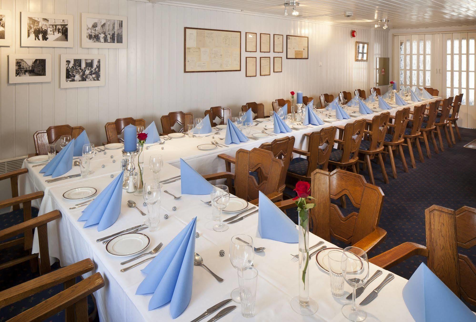 Kjobmandsgaarden Hotel Mandal Extérieur photo